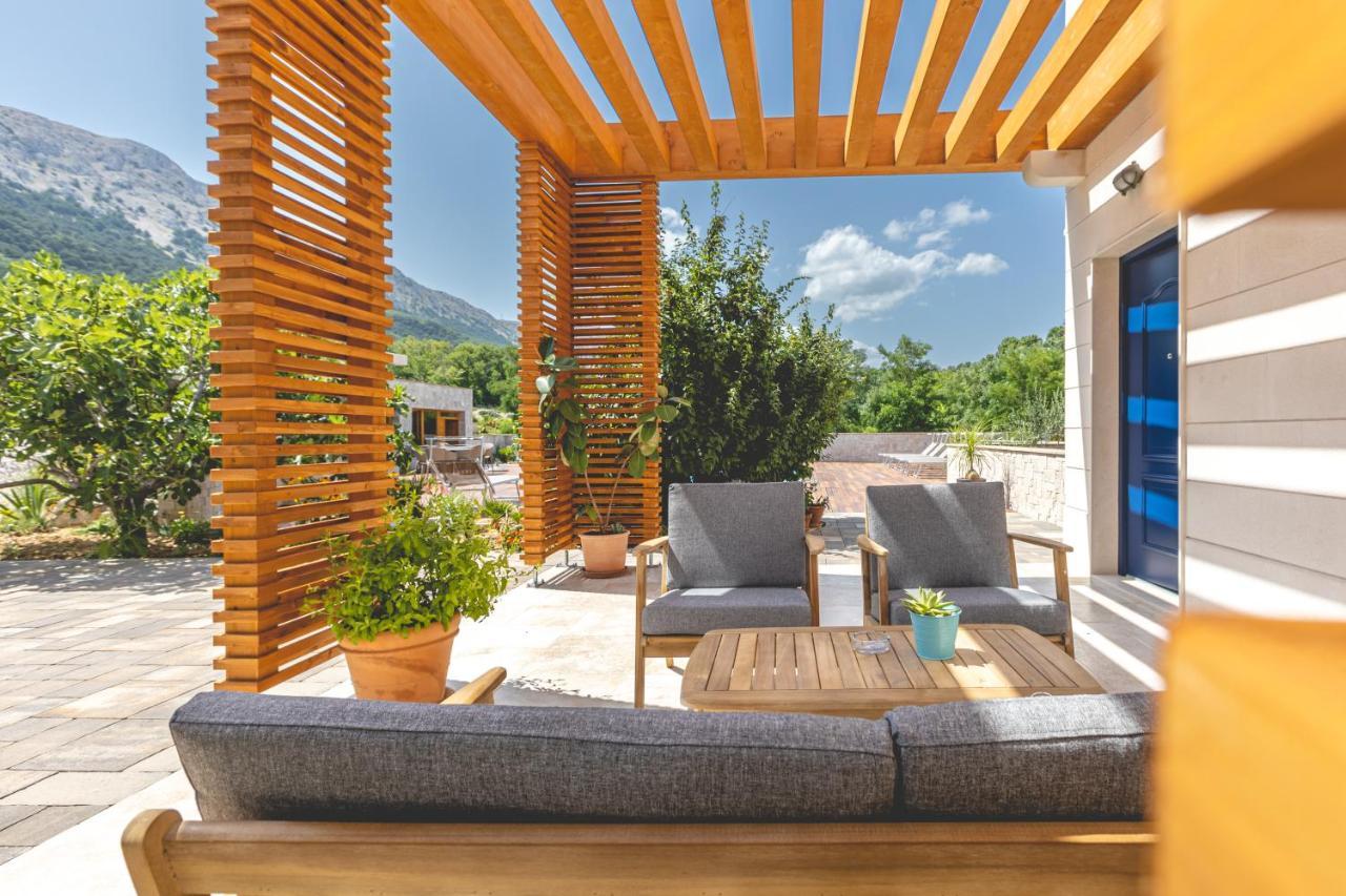Vila Iris Baska Exterior photo